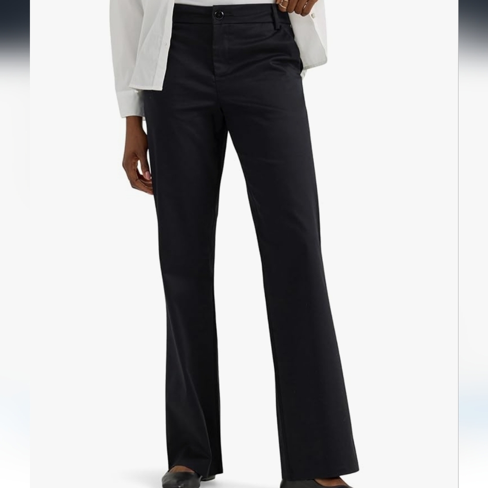 Lee Women's Wrinkle Free Mid Rise Bootcut Pant